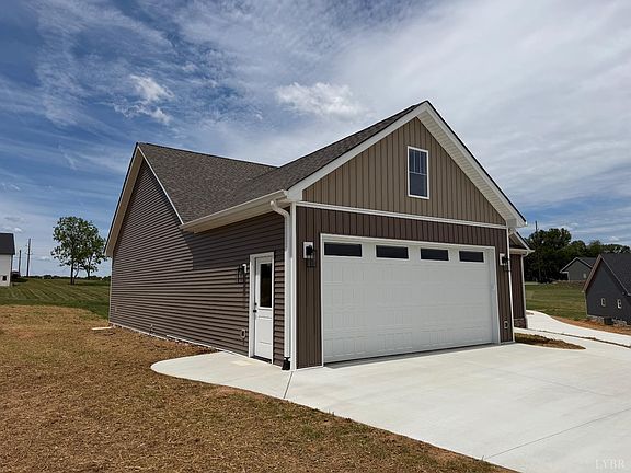 5th image of 1048 Cedar Tree Ln