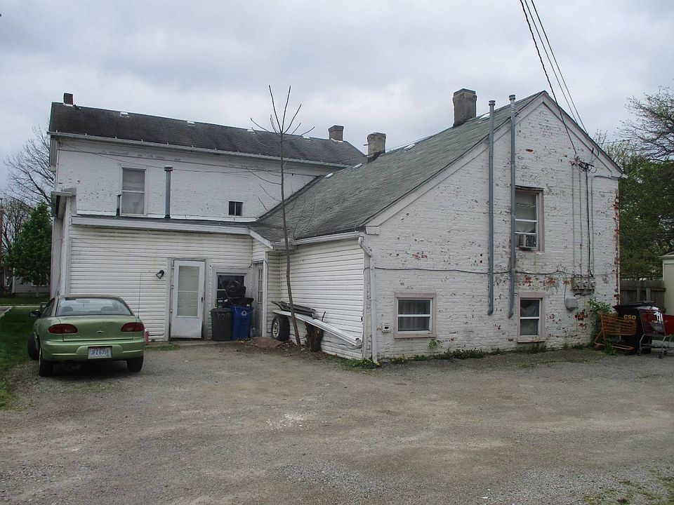 2nd image of 610 Washington Ave