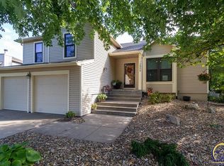 2806 SW Dukeries Rd, Topeka, KS 66614