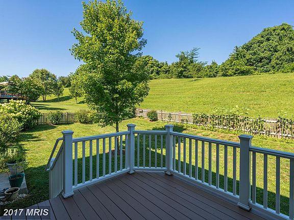 5th image of 7650 Movern Ln
