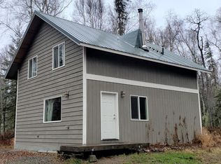 14759 E Love Lee Ln, Talkeetna, AK 99676