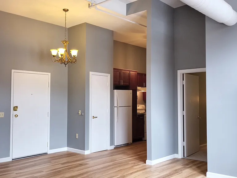 15 Mount Saint Marys Way #204 — Photo 14