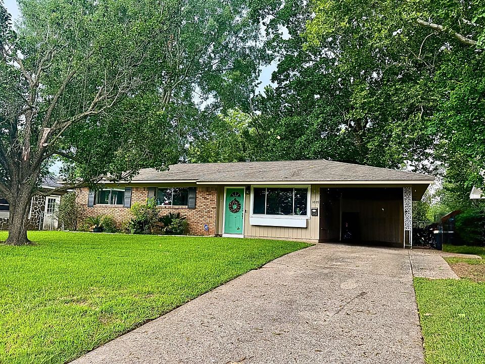 1st image of 1809 Lake St