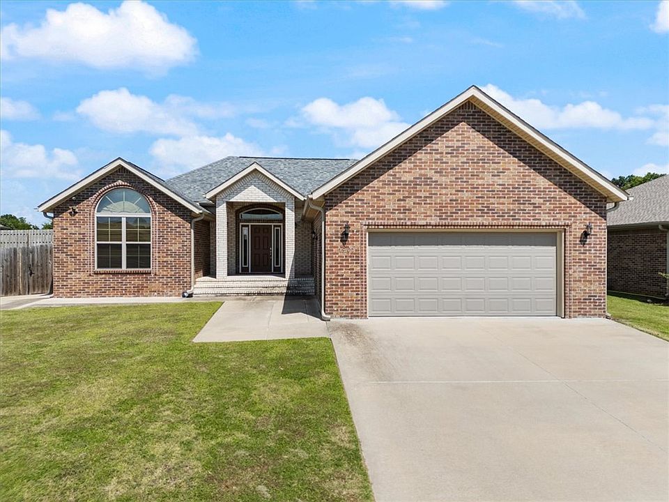 1st image of 1901 N Midland Knoll Ct