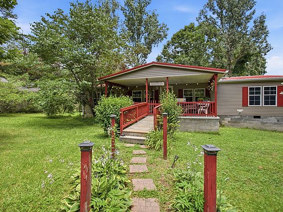 3rd image of 5843 Valley Dr