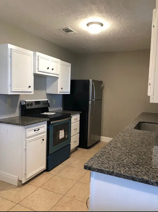 3 bed, 1578 sqft, $3,900 — Photo 4