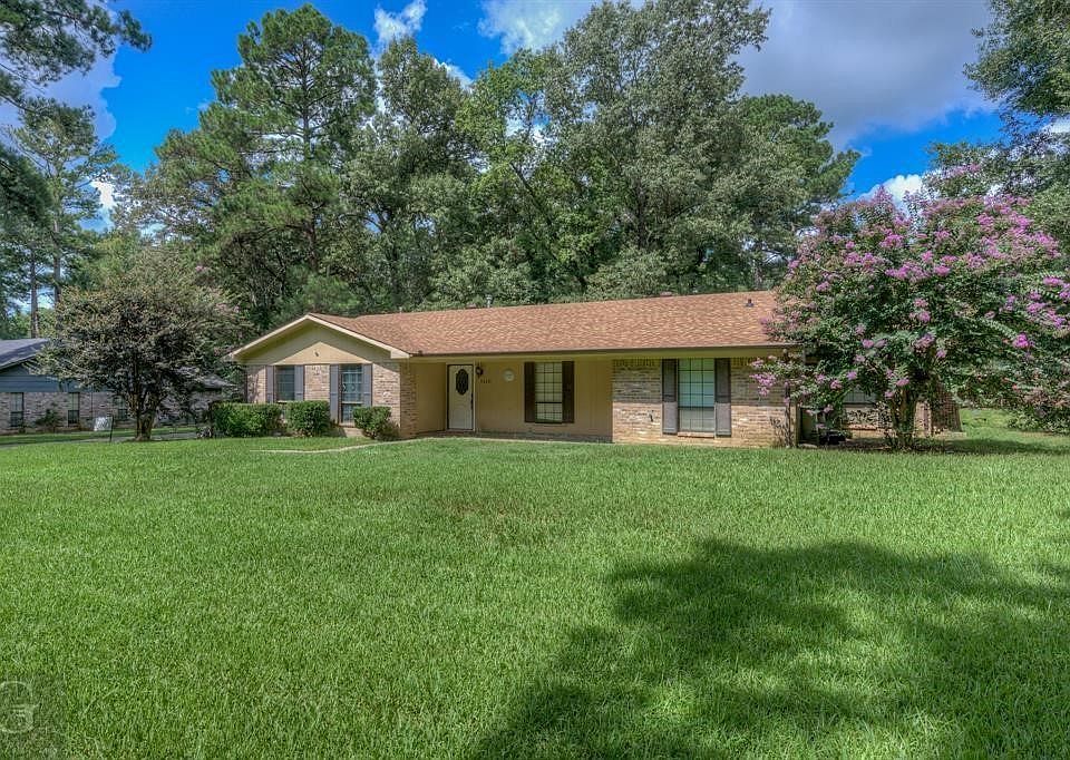 1st image of 7410 Flatwood Dr
