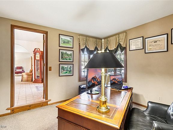5th image of 25775 Briarwood Ct