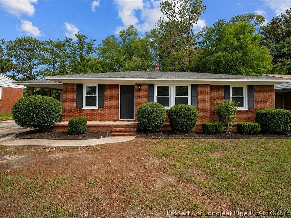 4816 Redwood Drive, Fayetteville
