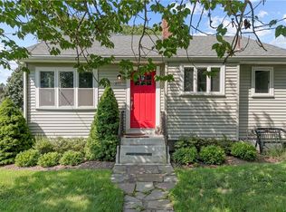 424 Judson St, Tiverton, RI 02878