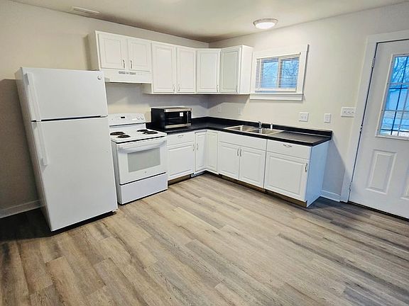 2nd image of 4022 N Edmondson Ave