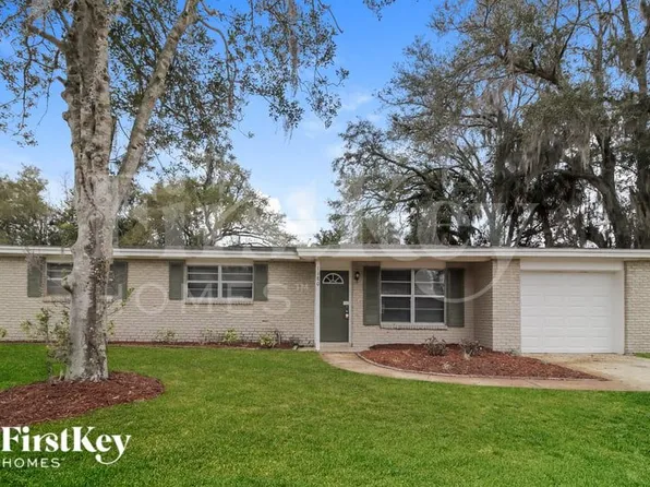 1180 Sharon Dr, Titusville, FL 32796