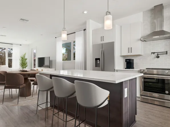 301 15th St N, Saint Petersburg, FL 33705