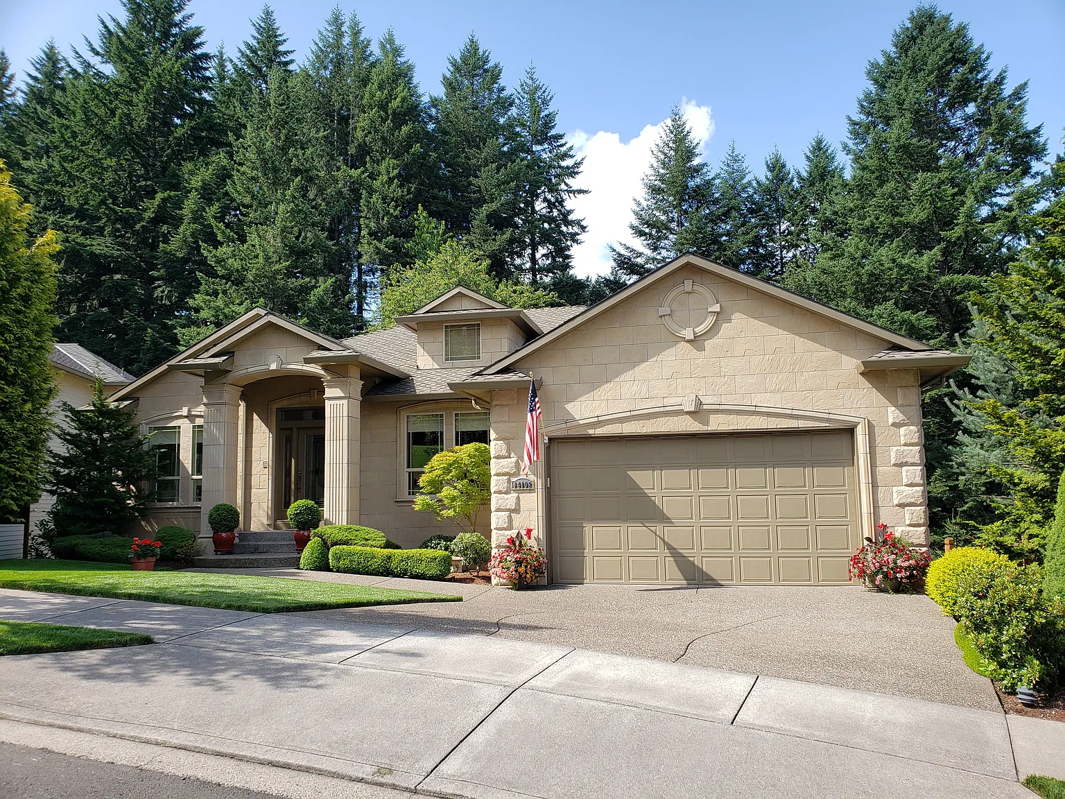 14102 SE Alta Vista Dr photo 1
