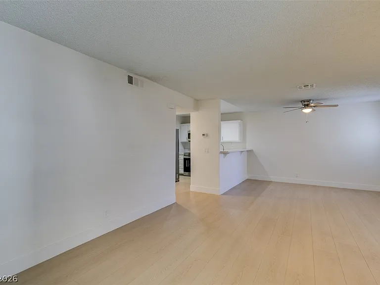 1800 Edmond St #124 — Photo 13