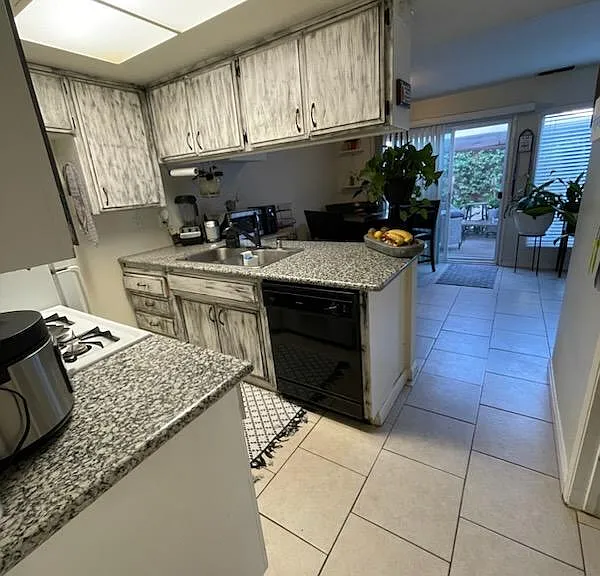 2643 Riverpine Ct — Photo 12