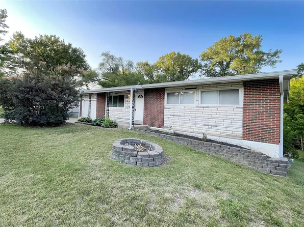 10254 Dacey Dr, Saint Louis, MO 63136