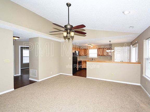 5th image of 8177 Amarillo Dr