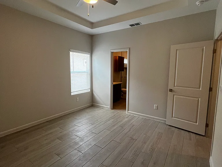 3316 Duke Ave #4 — Photo 16