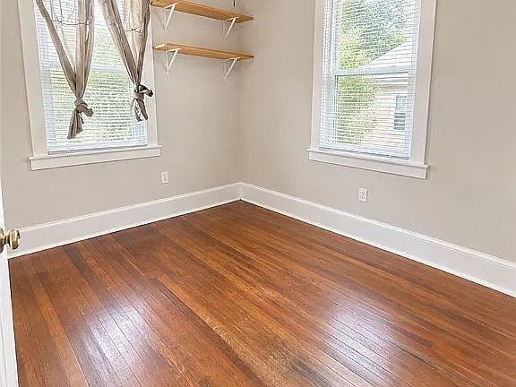 3rd image of 1131 SE 36th St #A