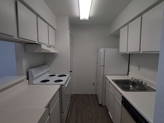 4th image of 5315 Timber Creek Place Dr APT 510