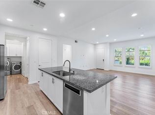 211 Trailblaze, Irvine, CA 92618