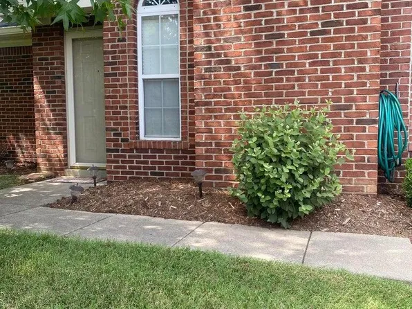 11305 Ridge Lake Dr, Louisville, KY 40272