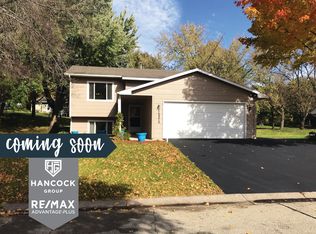 112219 James Ct, Chaska, MN 55318