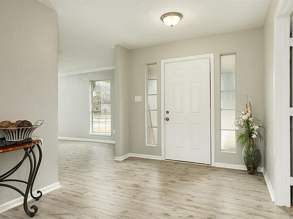 3rd image of 5338 Abercreek St