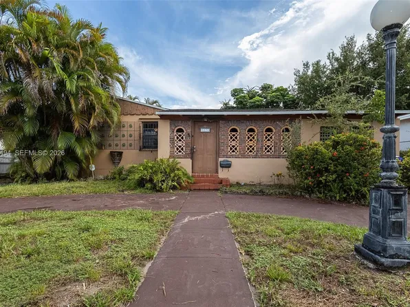 4070 NW 6th St, Miami, FL 33126