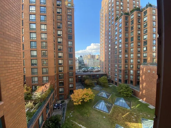 1 Irving Place image 17 of 27