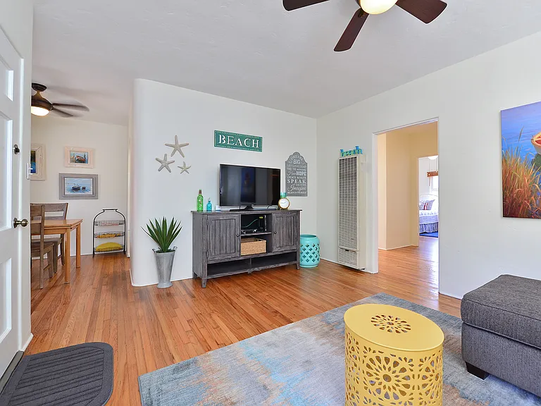 737 Devon Ct — Photo 29