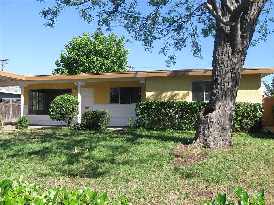1st image of 611 W 12th Ave
