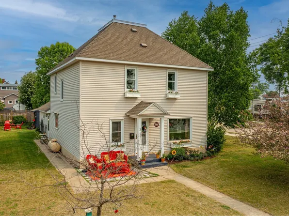 343 E Harvey St, Ely, MN 55731