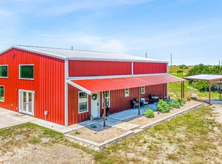 420 Overlook Dr, Cleburne, TX 76033