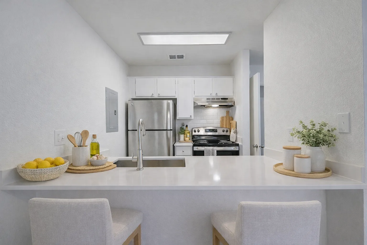 Moser Gardens Apartments — Photo 4