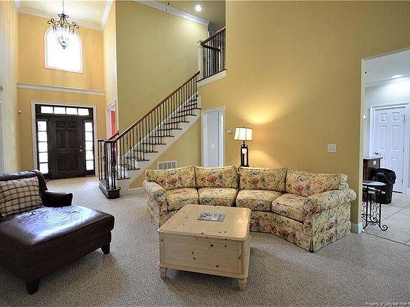 2nd image of 452 Summerlea Dr