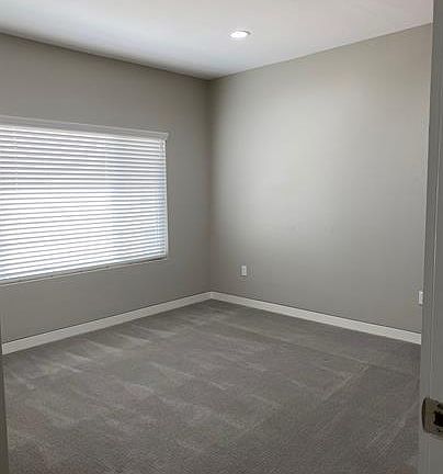 4th image of 2147 Carlmont Dr #1