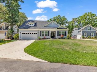 26 Red Maple Dr, Pawleys Island, SC 29585