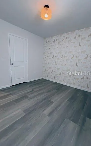 680 Bloom Ter — Photo 15