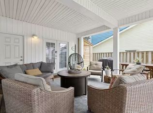 704 Ocean Blvd, Carolina Beach, NC 28428