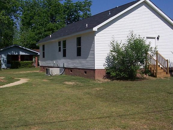 2nd image of 305 E 7th St