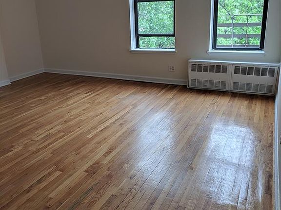 2nd image of 218 6th Ave APT 3A