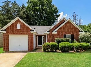 9207 Amy Dr, Charlotte, NC 28213