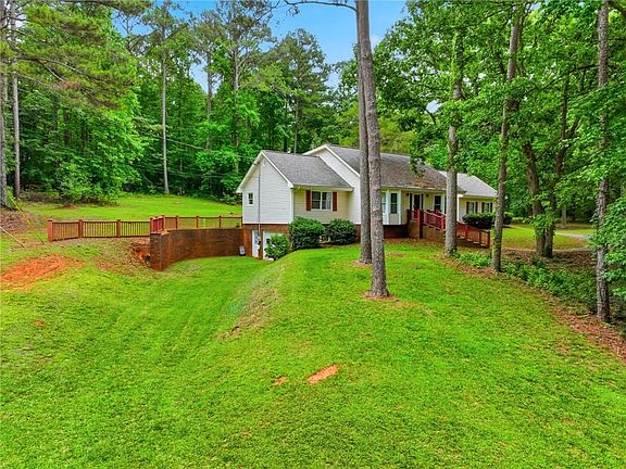 3rd image of 2692 Abbey Ridge Rd SW
