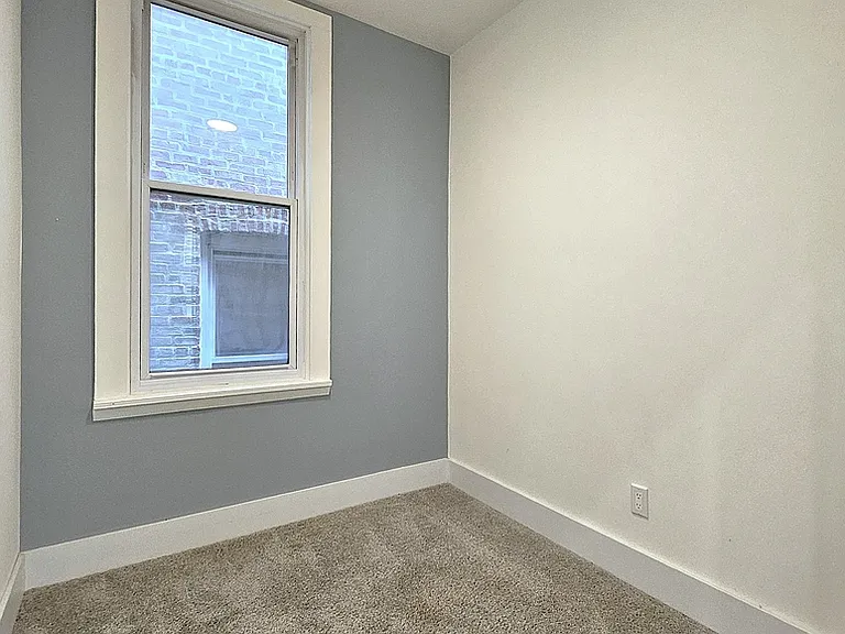 2924 W 38th Pl #2 — Photo 10