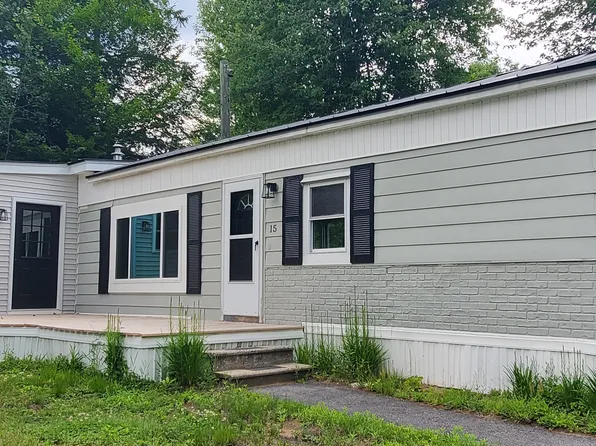 15 Hemlock Rd #15, Tilton, NH 03276