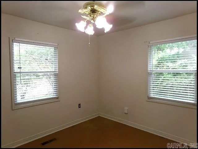 166 Tulane — Photo 11