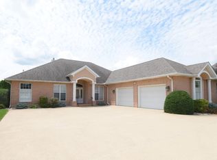 521 Countryside Cir, Rensselaer, IN 47978