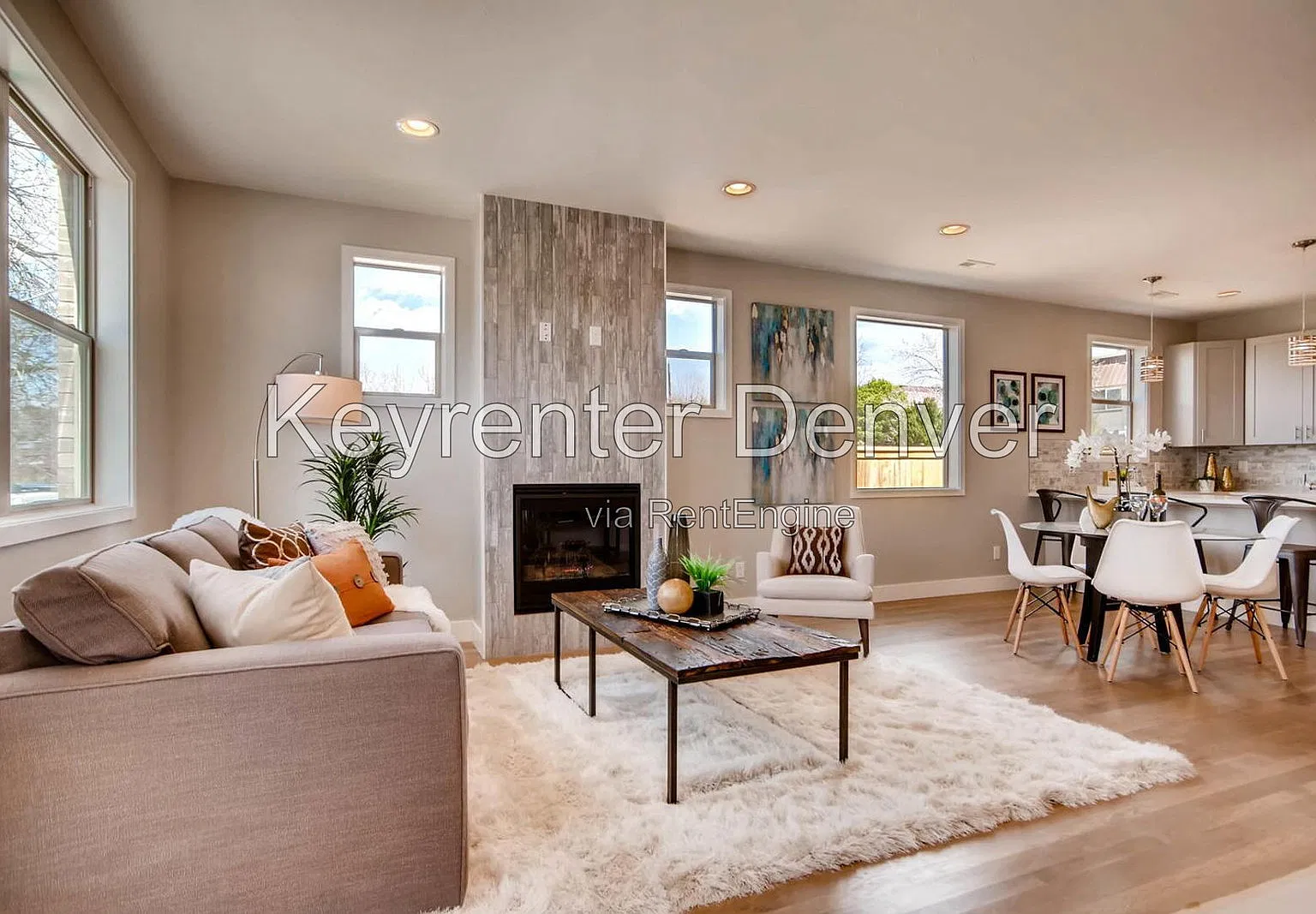 3 bed, 3.5 bath, 2130 sqft, $2,950 — Photo 2